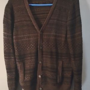 Very comfy Marc Anthony cardigan. Gently worn.